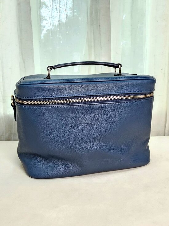 Leatherology Handbags - Leatherology XL Train Case Navy Blue Full Grain Leather Cosmetic Bag New